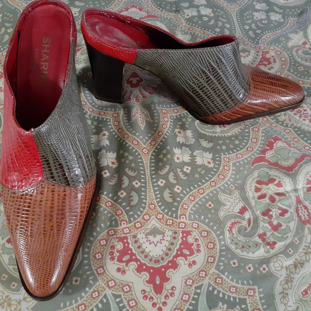 Sharif 8 red tan green booties heels shoes